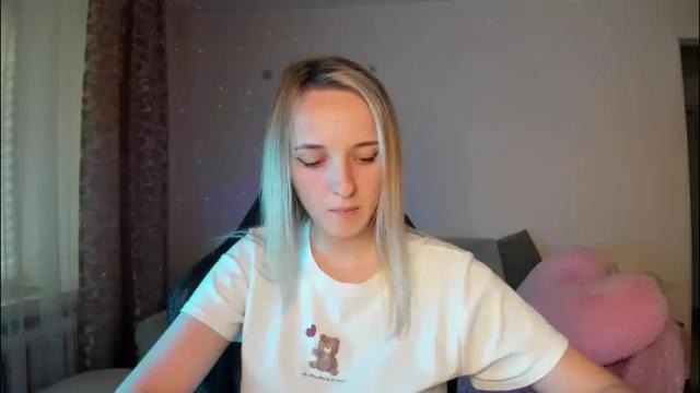 Image 8 of rousereed Stream on Chaturbate on 2 months ago