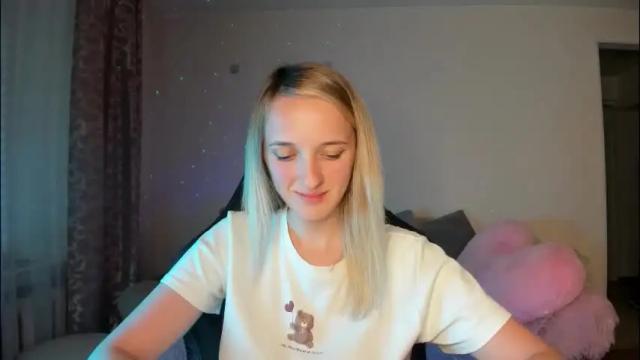 Image 4 of rousereed Stream on Chaturbate on 2 months ago