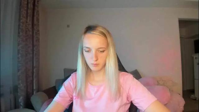 Image 11 of rousereed Stream on Chaturbate on 2 months ago