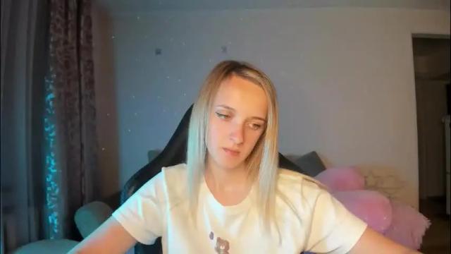 Image 12 of rousereed Stream on Chaturbate on 2 months ago