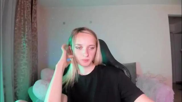 Image 12 of rousereed Stream on Chaturbate on 1 month ago