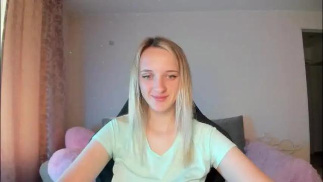 Image 4 of rousereed Stream on Chaturbate on 1 month ago