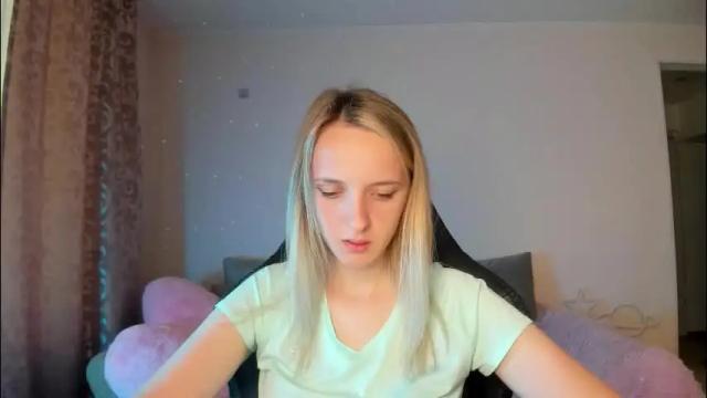 Image 7 of rousereed Stream on Chaturbate on 1 month ago