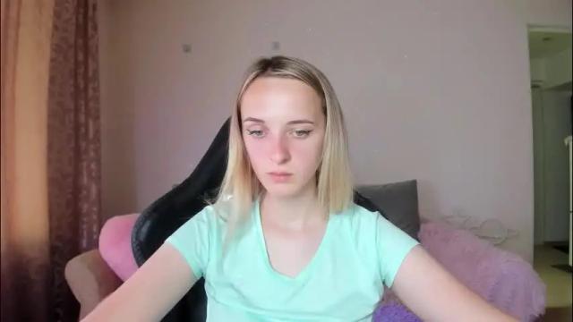 Image 3 of rousereed Stream on Chaturbate on 1 month ago