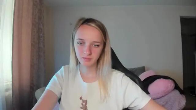 Image 4 of rousereed Stream on Chaturbate on 1 month ago