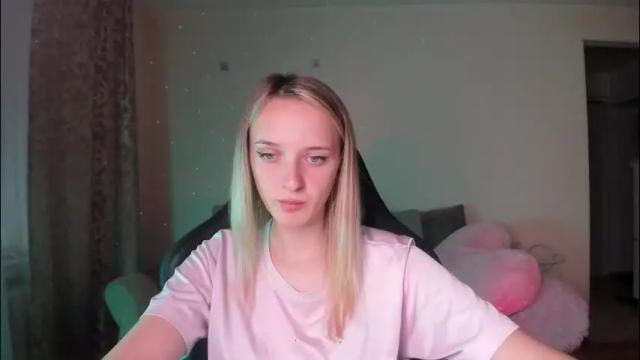 Image 4 of rousereed Stream on Chaturbate on 1 month ago