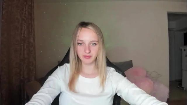 Image 2 of rousereed Stream on Chaturbate on 1 month ago