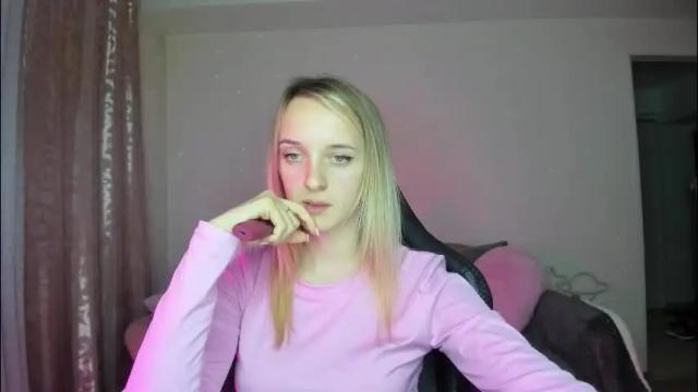 Image 7 of rousereed Stream on Chaturbate on 7 days ago