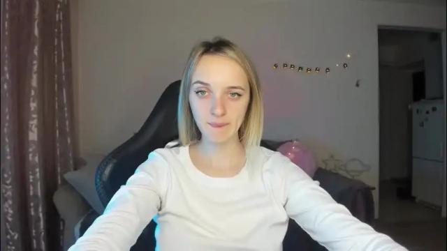 Image 3 of rousereed Stream on Chaturbate on 6 days ago