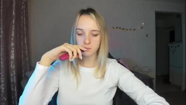 Image 8 of rousereed Stream on Chaturbate on 6 days ago