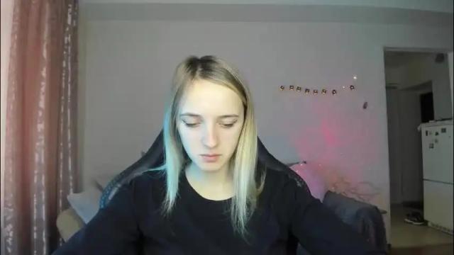 Image 2 of rousereed Stream on Chaturbate on 5 days ago