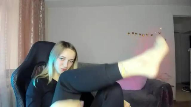 Image 7 of rousereed Stream on Chaturbate on 5 days ago