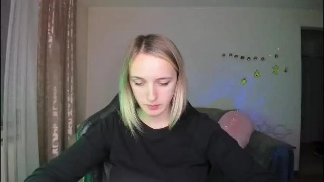 Image 2 of rousereed Stream on Chaturbate on 1 day ago