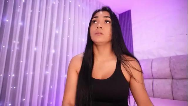 Image 2 of rousse_coup Stream on Chaturbate on 1 month ago