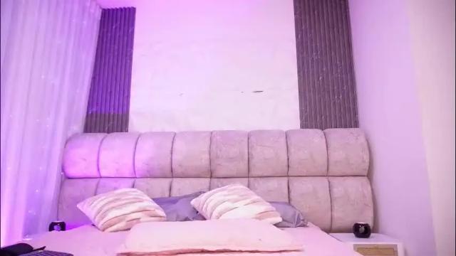 Image 4 of rousse_coup Stream on Chaturbate on 1 month ago