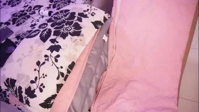 Image 8 of rousse_coup Stream on Chaturbate on 23 hours ago