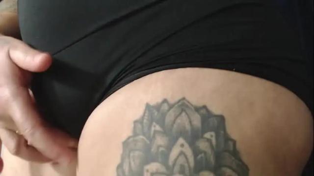 Image 10 of rousse_ellise1 Stream on Chaturbate on 1 month ago