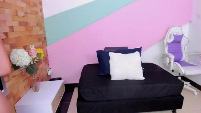 Image 2 of rousse_hudson Stream on Chaturbate on 19 months ago