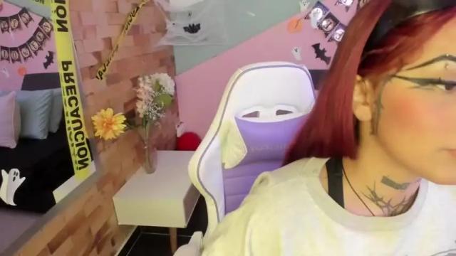 Image 3 of rousse_hudson Stream on Chaturbate on 19 months ago