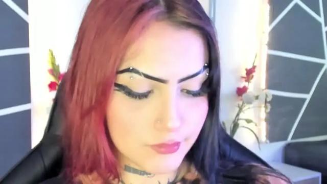 Image 3 of rousse_hudson Stream on Chaturbate on 18 months ago
