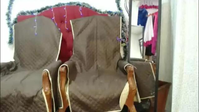 Image 4 of rousse_kitty69 Stream on Chaturbate on 16 days ago