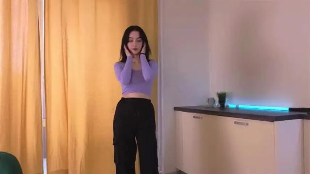 Image 10 of rowenagingell Stream on Chaturbate on 13 months ago