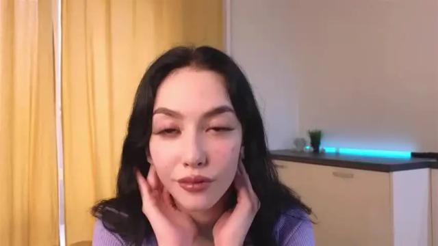 Image 7 of rowenagingell Stream on Chaturbate on 13 months ago