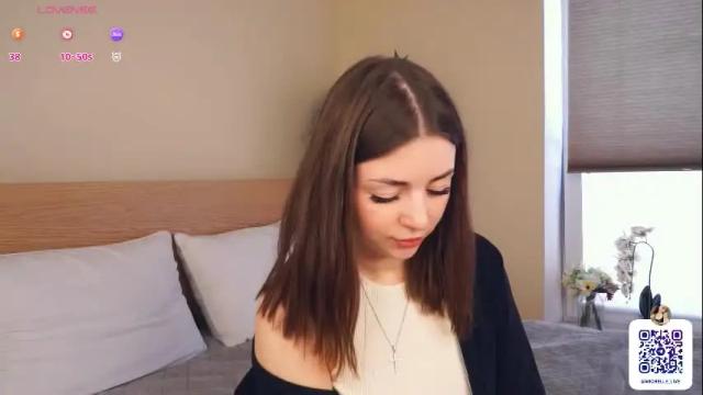 Image 10 of rowenahallman Stream on Chaturbate on 1 month ago