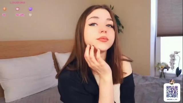 Image 6 of rowenahallman Stream on Chaturbate on 1 month ago