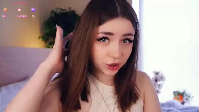 Image 2 of rowenahallman Stream on Chaturbate on 4 days ago