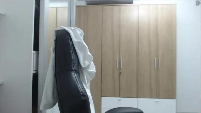 Image 8 of roxanalove7 Stream on Chaturbate on 1 month ago