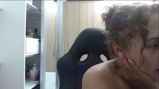 Image 11 of roxanalove7 Stream on Chaturbate on 25 days ago