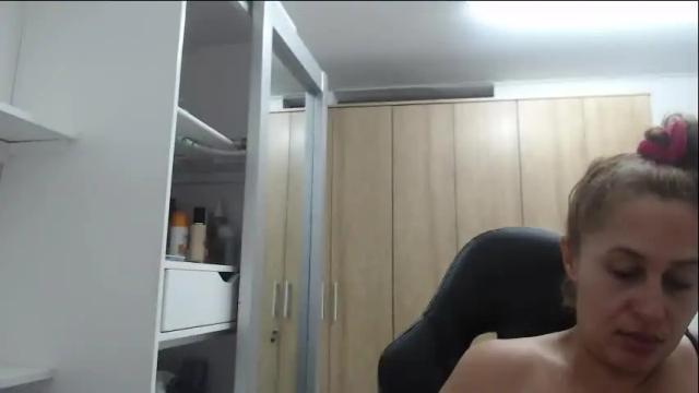 Image 6 of roxanalove7 Stream on Chaturbate on 11 days ago