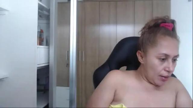 Image 7 of roxanalove7 Stream on Chaturbate on 17 hours ago