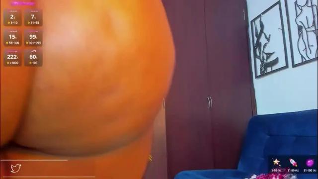 Image 2 of roxanasmiith Stream on Chaturbate on 2 months ago