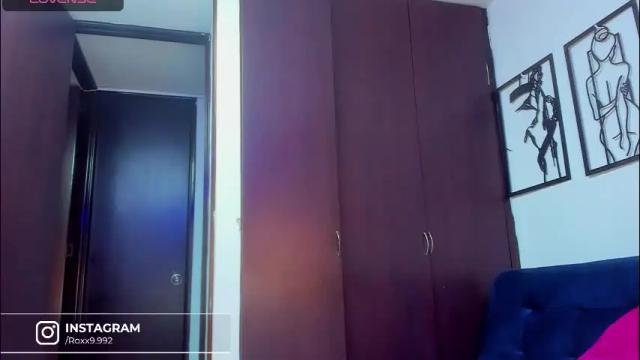 Image 11 of roxanasmiith Stream on Chaturbate on 1 month ago