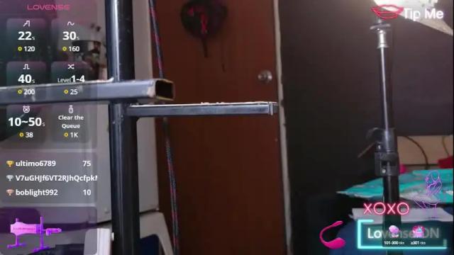 Image 12 of roxaneevans_ Stream on Chaturbate on 4 days ago
