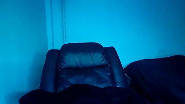 Image 11 of roxann9 Stream on Chaturbate on 17 months ago