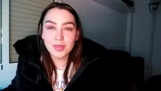 Image 6 of roxann9 Stream on Chaturbate on 17 months ago