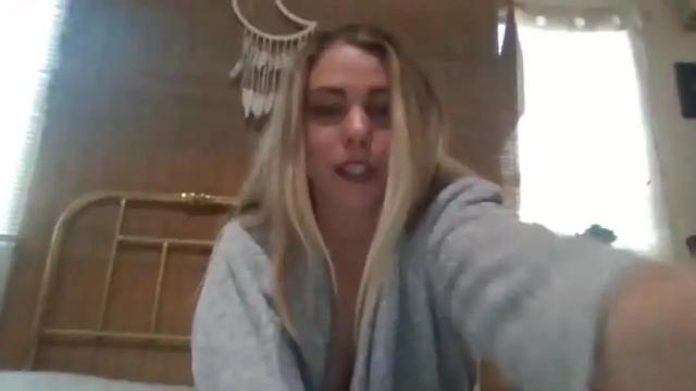 Image 6 of roxanna93 Stream on Chaturbate on 13 months ago