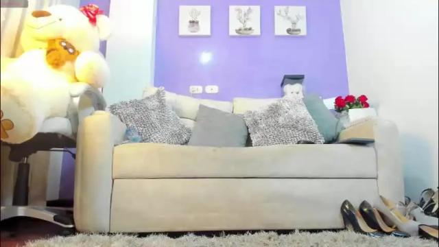 Image 6 of roxanneevans_ Stream on Chaturbate on 2 days ago