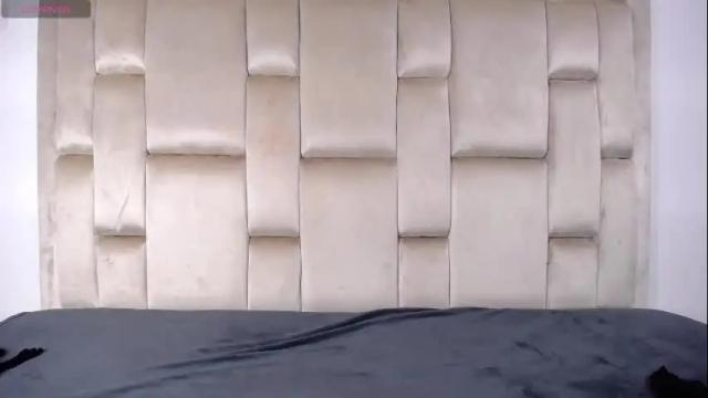 Image 11 of roxannehott Stream on Chaturbate on 3 months ago