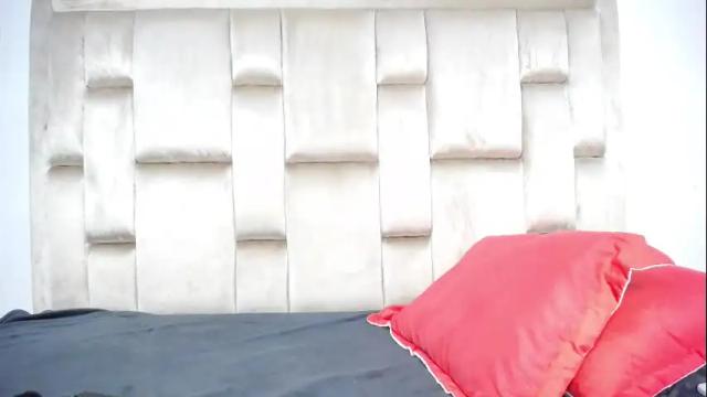 Image 10 of roxannehott Stream on Chaturbate on 2 months ago