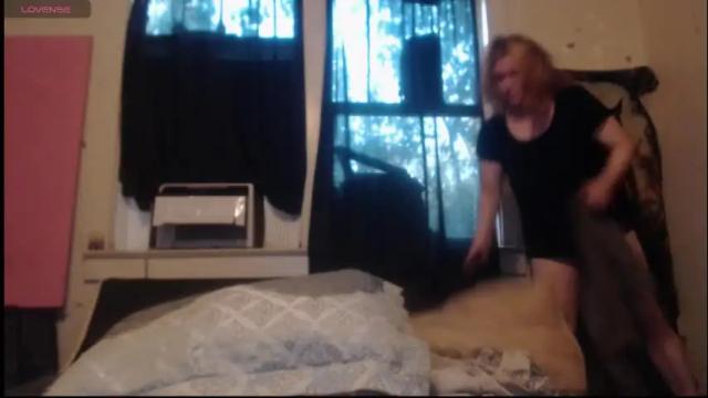 Image 2 of roxanneroulette Stream on Chaturbate on 23 days ago