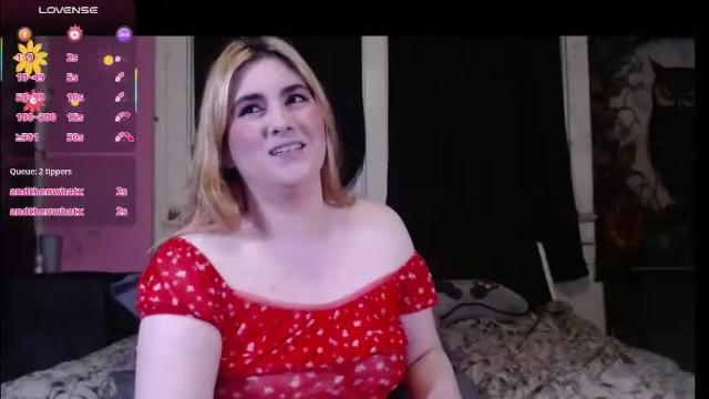 Image 3 of roxanneroulette Stream on Chaturbate on 2 months ago