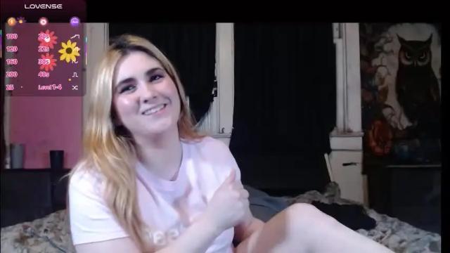 Image 8 of roxanneroulette Stream on Chaturbate on 2 months ago