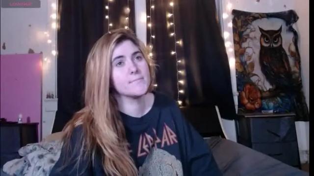 Image 2 of roxanneroulette Stream on Chaturbate on 1 month ago