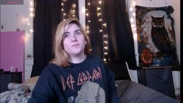 Image 6 of roxanneroulette Stream on Chaturbate on 1 month ago