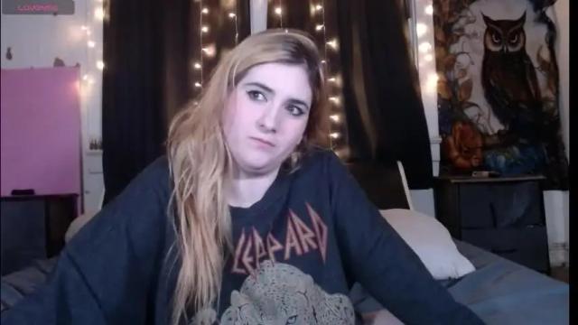 Image 10 of roxanneroulette Stream on Chaturbate on 28 days ago