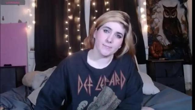 Image 7 of roxanneroulette Stream on Chaturbate on 28 days ago